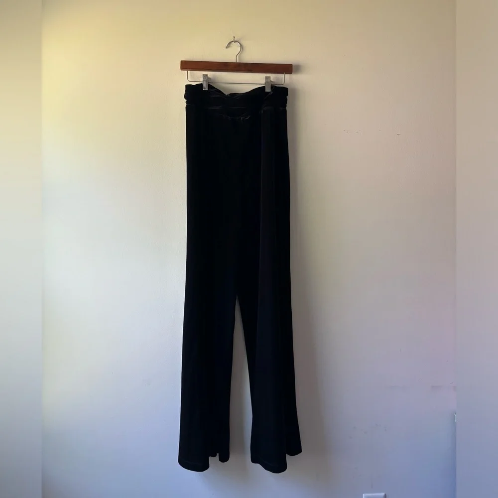 Lovers + Friends black velvet‎ long tall wide leg pants size L Tall